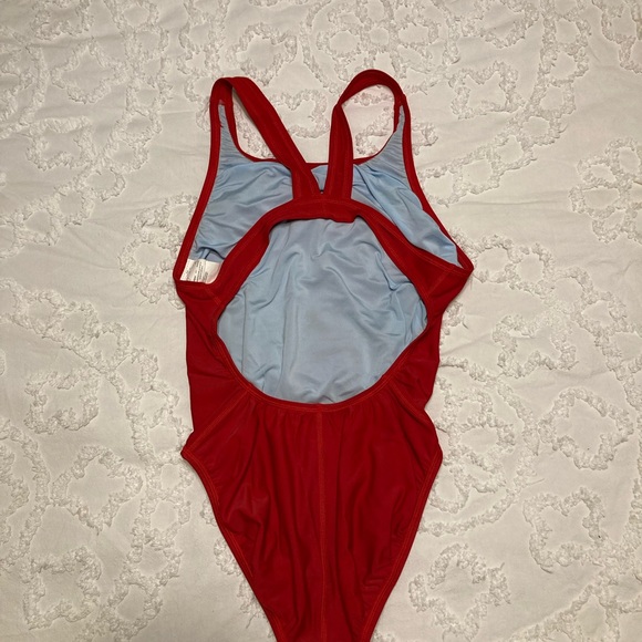 Nike Essential U-Back One-Piece - Picture 9 of 11